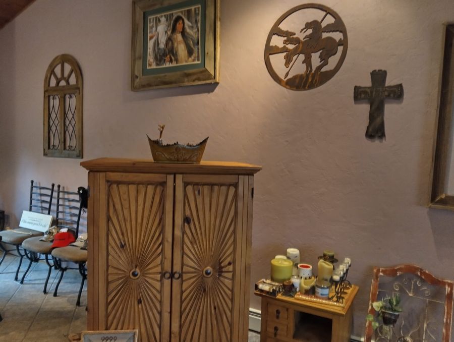 Photo 6 from the Pueblo sale